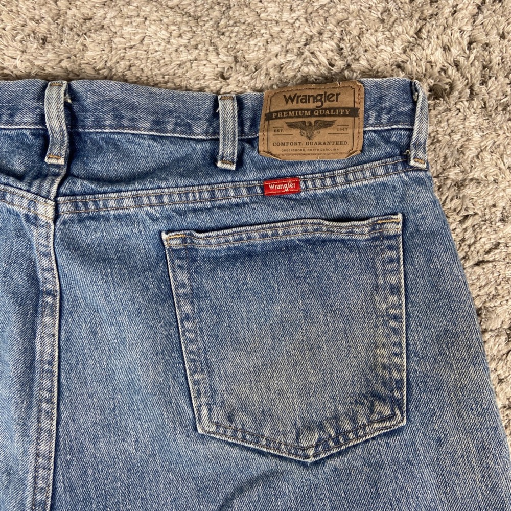 Vintage Wrangler Denim Shorts Mens 40x10‎ Blue Relaxed Fit Jean Shorts Faded